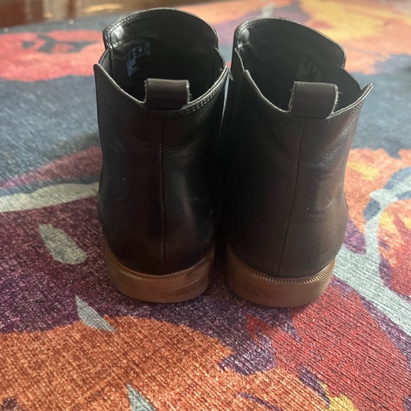 Women’s Clarks Chelsea Boots - Picture 5 of 5